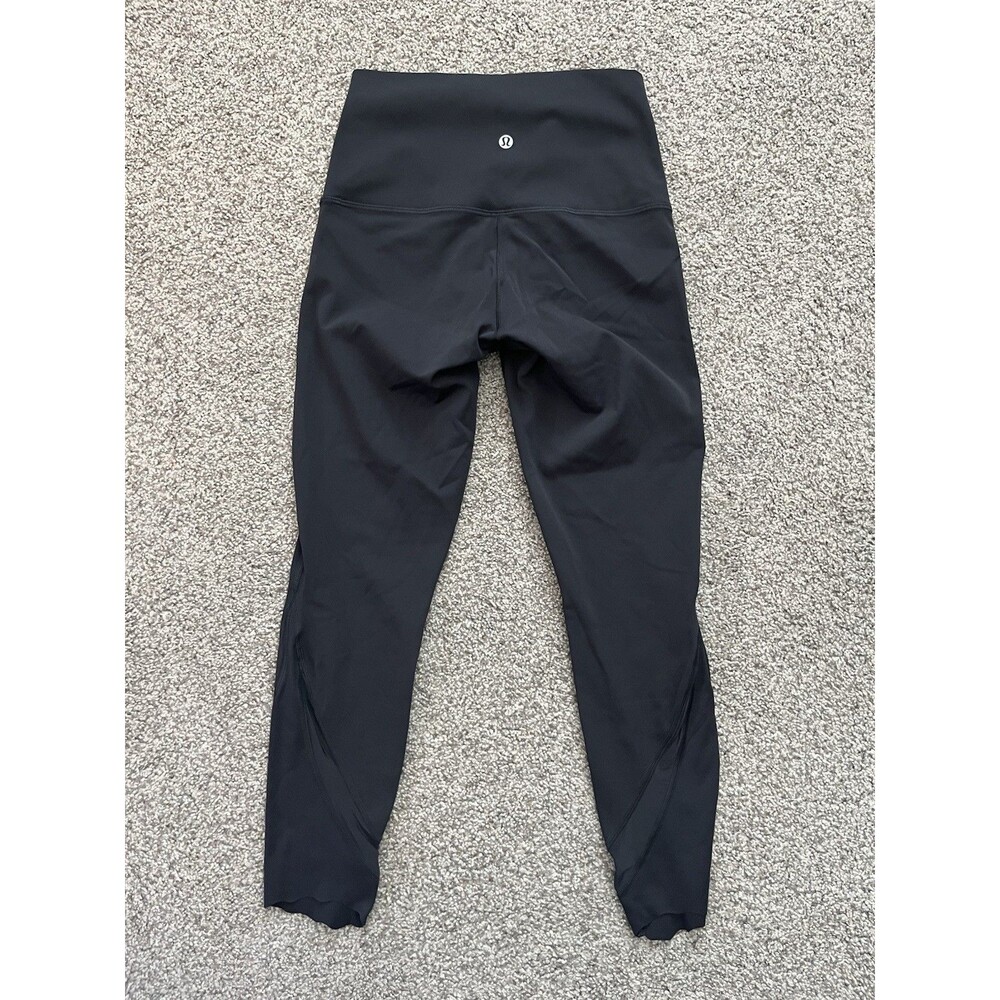 Lululemon Black High Rise Crop Leggings Mesh Scallop Hem Yoga Pants Womens SZ 4 - Picture 2 of 6